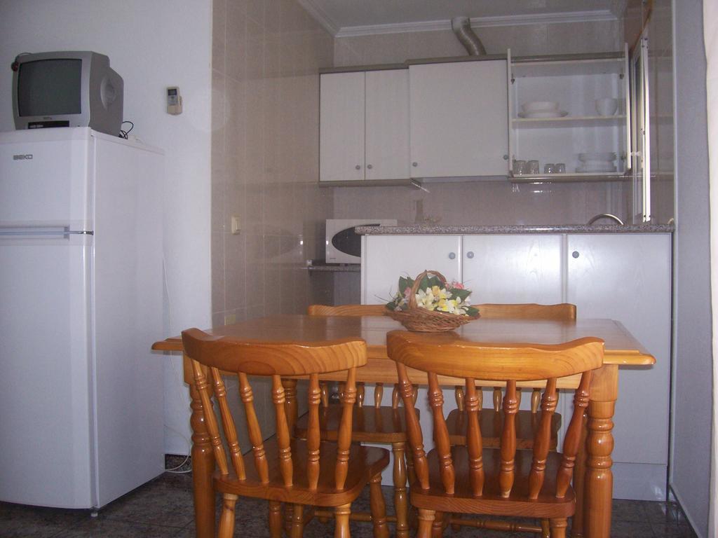 Apartamentos Berlin San Pedro del Pinatar Pokoj fotografie